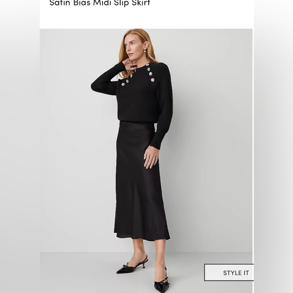 Elegant Navy Midi Skirt